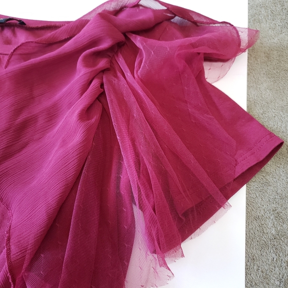 Ontwelfth Ruffle Sleeve Top - Picture 4 of 9